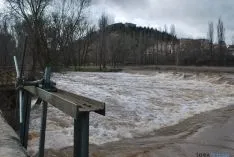 Imagen de la crecida del Duero a su paso por la ciudad. / SN