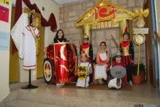 Ambiente romano en el Santa Teresa de Jesús este viernes. / SN