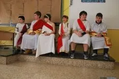 Ambiente romano en el Santa Teresa de Jesús este viernes. / SN