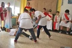 Ambiente romano en el Santa Teresa de Jesús este viernes. / SN