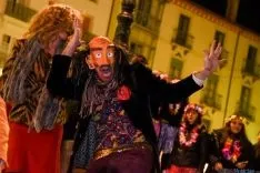 Foto 7 - Percusi&oacute;n, teatro y mucho disfraz infantil