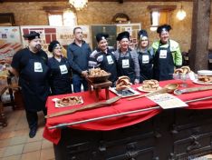 Foto 3 - El restaurante La Chistera gana el VI concurso 'El mejor torrezno del mundo'   
