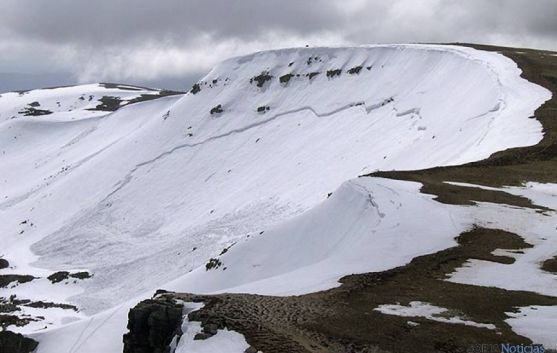 Picos de Urbión, con nieve.
