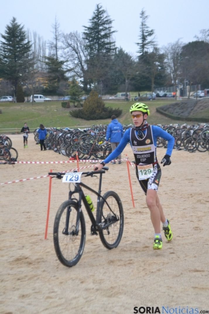 Almagro y Casado estrenan el palmarés de la temporada en el VI Duatlón Cross de Aranda