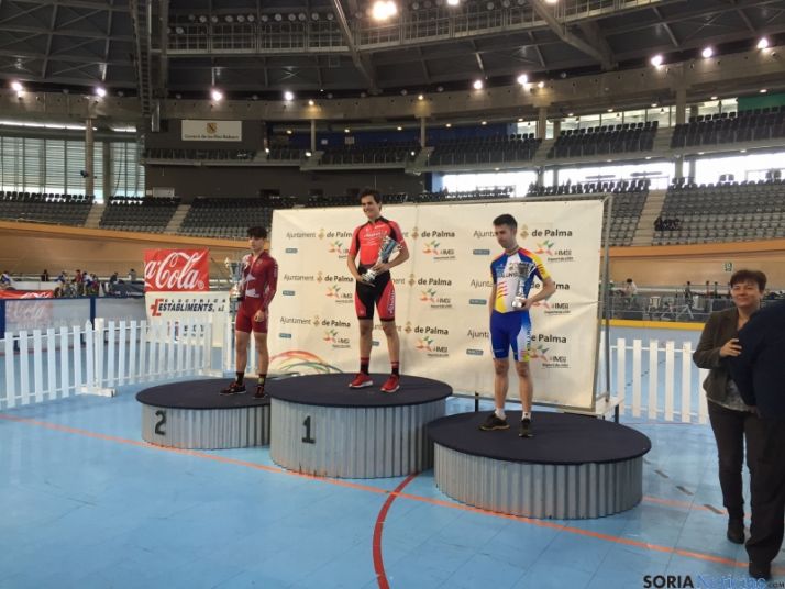 Mateo González en el podium