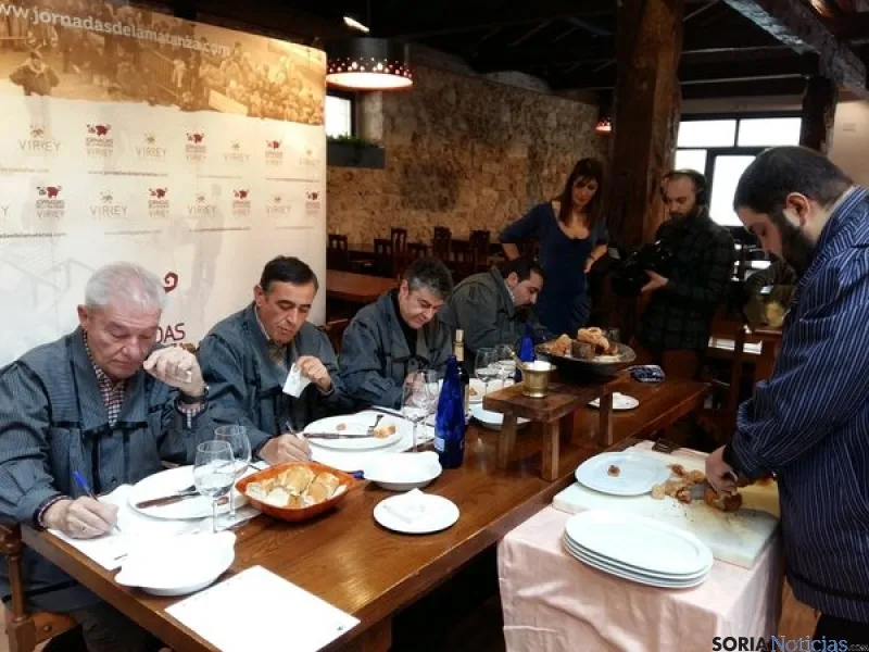 Foto 2 - El restaurante La Chistera gana el VI concurso 'El mejor torrezno del mundo'   