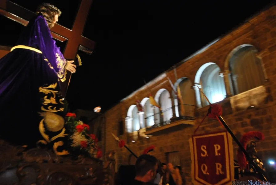 El Cristo encara la calle Arco./SN