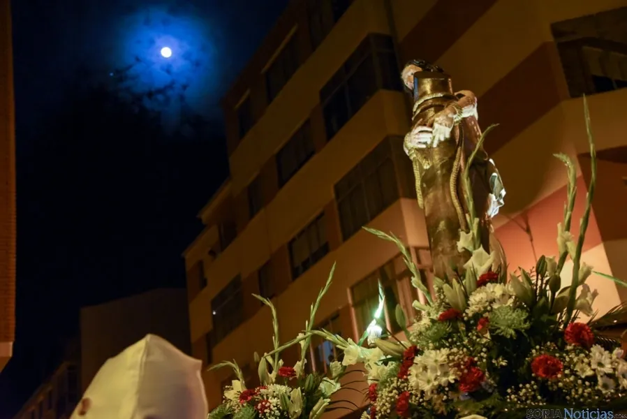 Vía Crucis de la Cofradía de la Flagelación del Señor. /Ana Isla