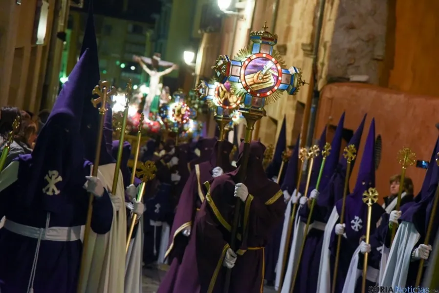Procesión general de la Cofradía del Santo Entierro. /Ana Isla