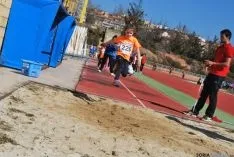 Foto 4 - La primera jornada de atletismo en pista al aire libre se celebra en Los Pajaritos