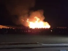 Ólvega revivió el incendio de su castillo.
