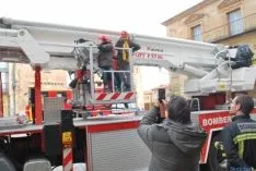 Bomberos y niños, protagonistas. / SN