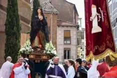 Encuentro de la Virgen de la Alegría y Jesús Resucitado. /Ana Isla