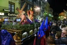 Vía Crucis de la Cofradía de las Caídas de Jesús. /Ana Isla