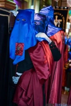 Vía Crucis de la Cofradía de las Caídas de Jesús. /Ana Isla