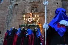 Vía Crucis de la Cofradía de las Caídas de Jesús. /Ana Isla