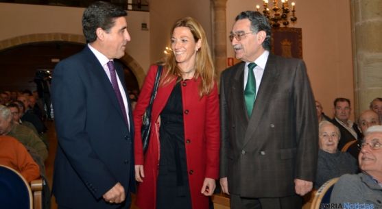 Silvia Cadpevila, del Magrama, junto con Carlos Martínez y Anselmo Martín, de Caja Rural y Soriactiva.