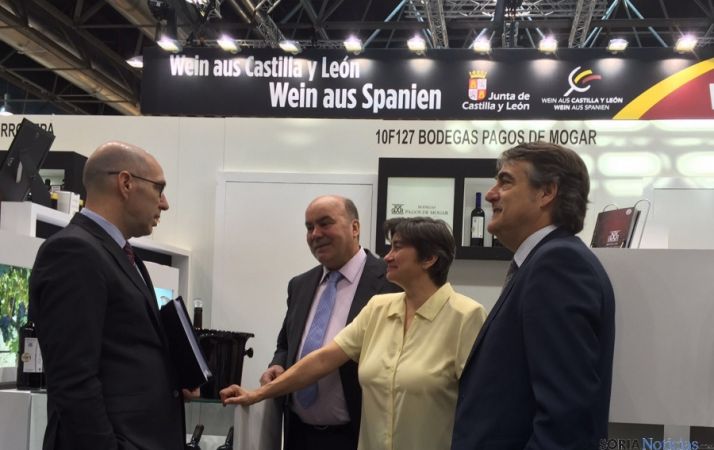 El viceconsejero de Economía y Competitividad, en la feria alemana.