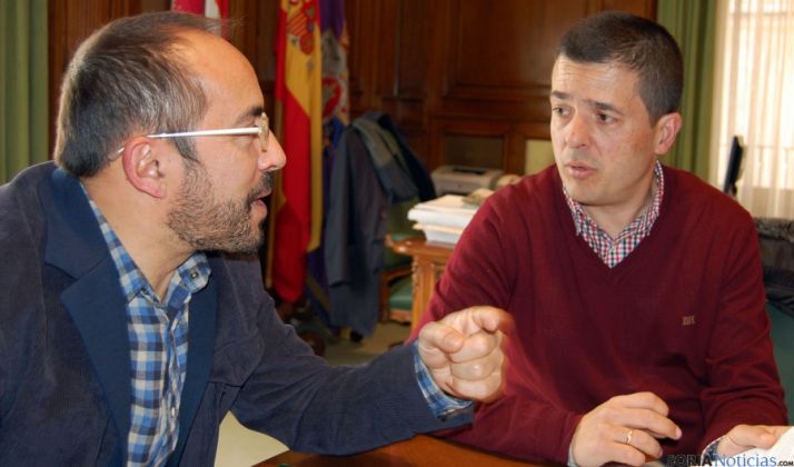 Luis Rey y Jesús Rivera en su reunión en el Palacio Provincial.