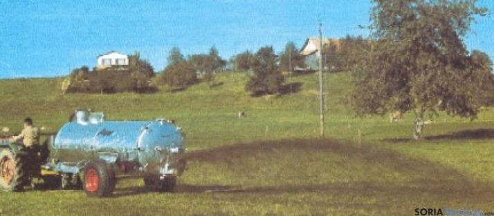 Vertido legal de purines.