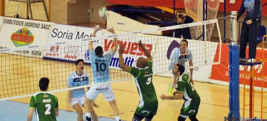 Emoción en el voley soriano./SN 