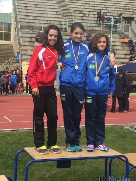 Foto 10 - Buen ambiente en el cierre del Provincial Escolar de atletismo