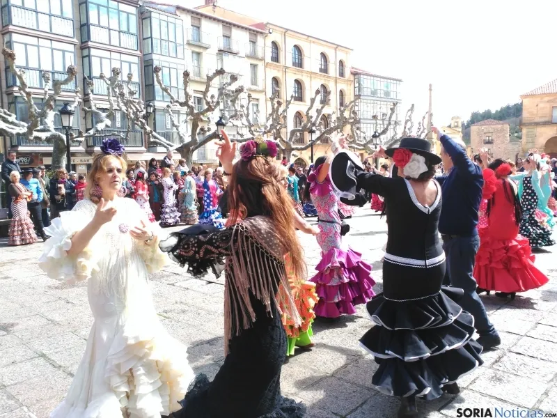Sevillanas en la plaza Mayor