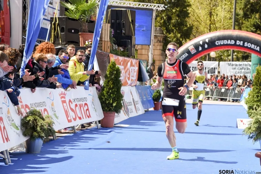Duatlón relevos élite masculino. /Ana Isla