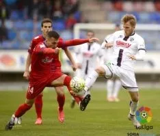 Foto 5 - Victoria del Numancia ante el Huesca que le permite alejarse del descenso (3-2)
