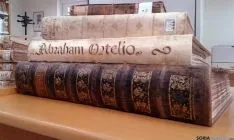Dos de los ejemplares de la biblioteca. / SN