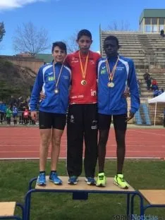 Foto 13 - Buen ambiente en el cierre del Provincial Escolar de atletismo