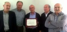 Marina, (ctro.) con los alcaldes./SN