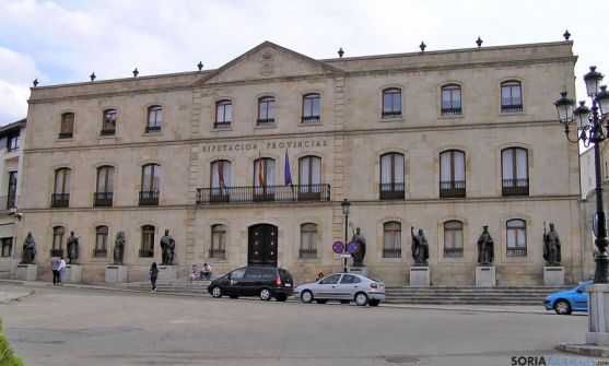 Fachada principal del Palacio provincial.