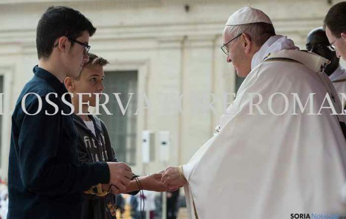 Rubén y Nacho con el Papa./LOsservatore Romano