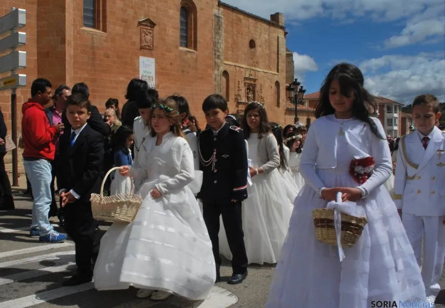 Una imagen de la procesión del Corpus este domingo en Soria. / SN