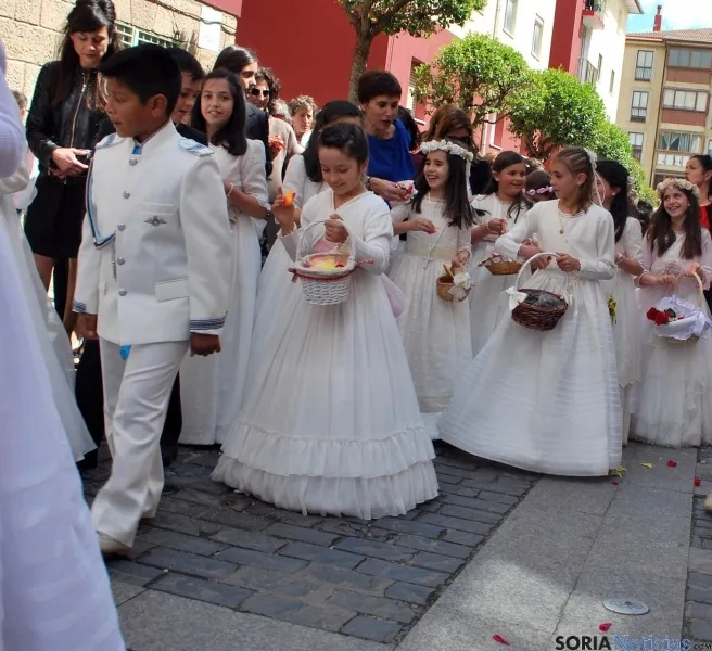 Una imagen de la procesión del Corpus este domingo en Soria. / SN
