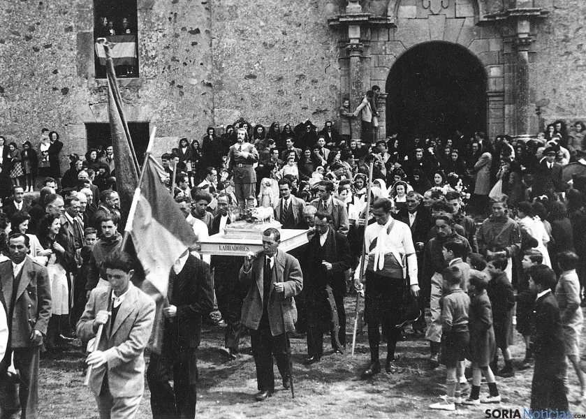 Procesión de San Isidro en El Mirón./Montoya