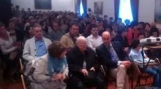 Vijuesca, (ctro.) en la presentación./SN