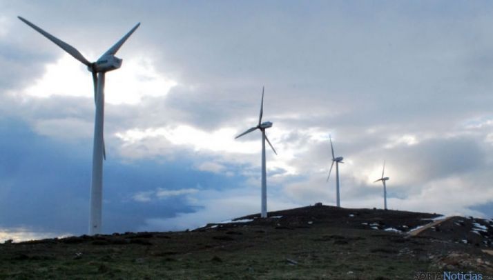 Parque eólico en Camparañón. / SN