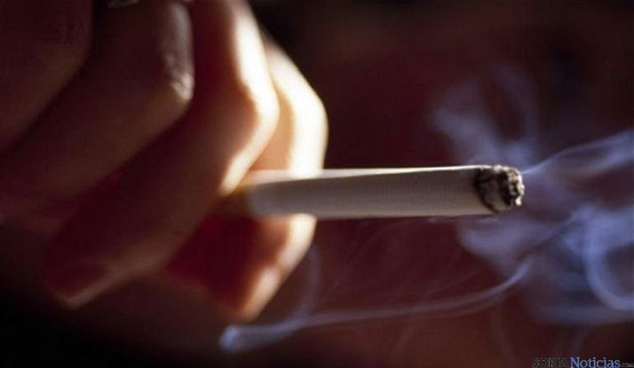 El 23% de la población de 16 años y más afirma fumar a diario./SN