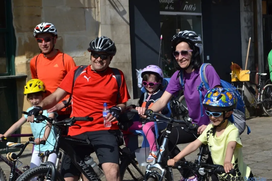 Foto 11 - Cientos de participantes en la fiesta popular de la bicicleta de Soria