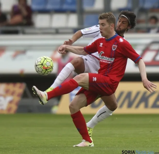Foto 2 - El Numancia despide a Del Pino con una victoria (2-0) ante el Albacete