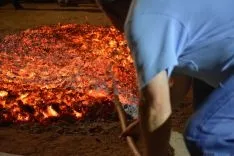El fuego y los pasadores en una noche mágina en San Pedro Manrique. SN