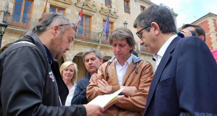 Aparicio (izda.), López y Martínez./SN