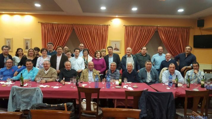 Cena-coloquio de los afiliados del PP de la zona de Almazán