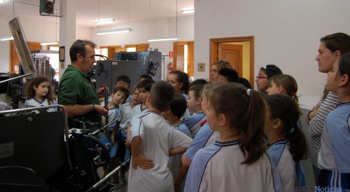 Los escolares en la visita./Dip.