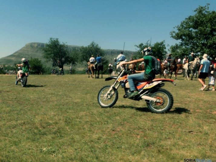 Motos, en el monte Valonsadero