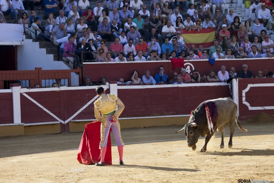 Sábado Ages / María Ferrer