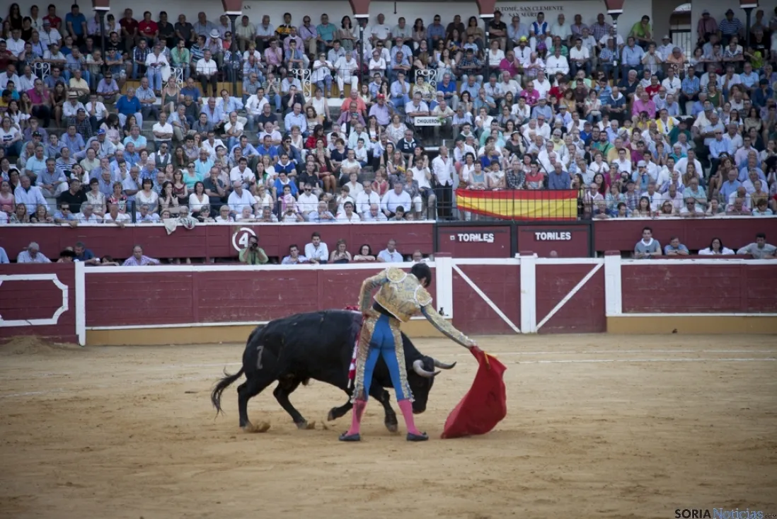 Domingo Calderas / María Ferrer