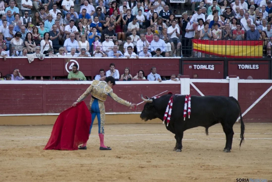 Domingo Calderas / María Ferrer